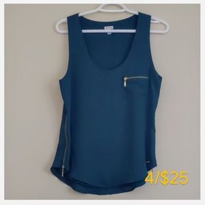 4/$25 item - Guess Camisole